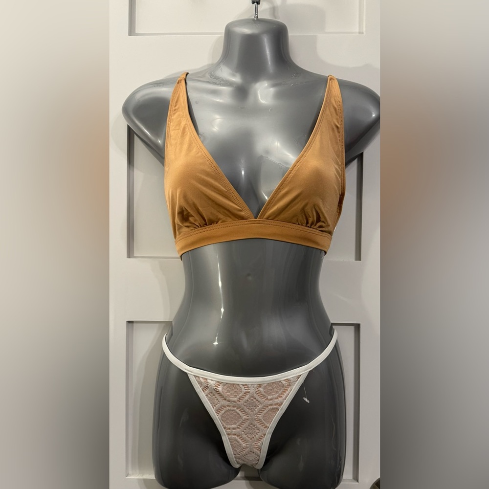 L/M NWT-RIS-K BIKINI